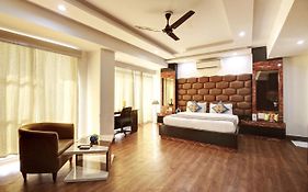 Hotel Grand Manor